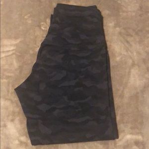 LuluLemon 23” Camo crop leggings